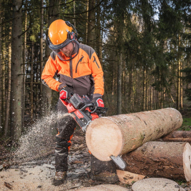 Guanti Milwaukee Chain Saw in pelle antitaglio per motosega
